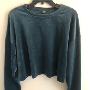Woman’s Pull Over Emerald Green Velvet Sweatshirt